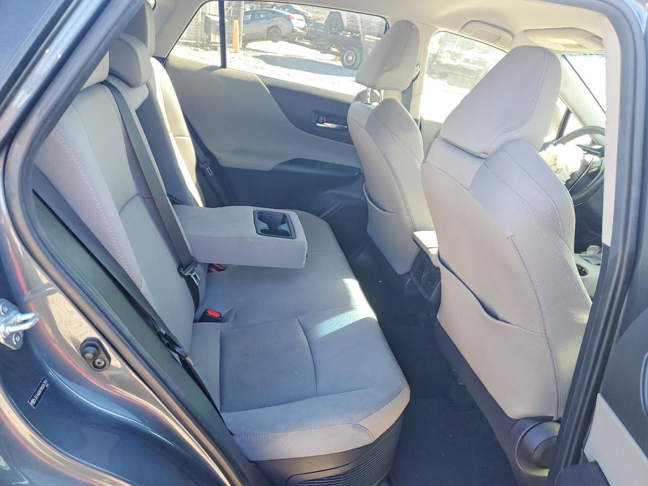 2021 Toyota Venza Le - zdjęcie 11