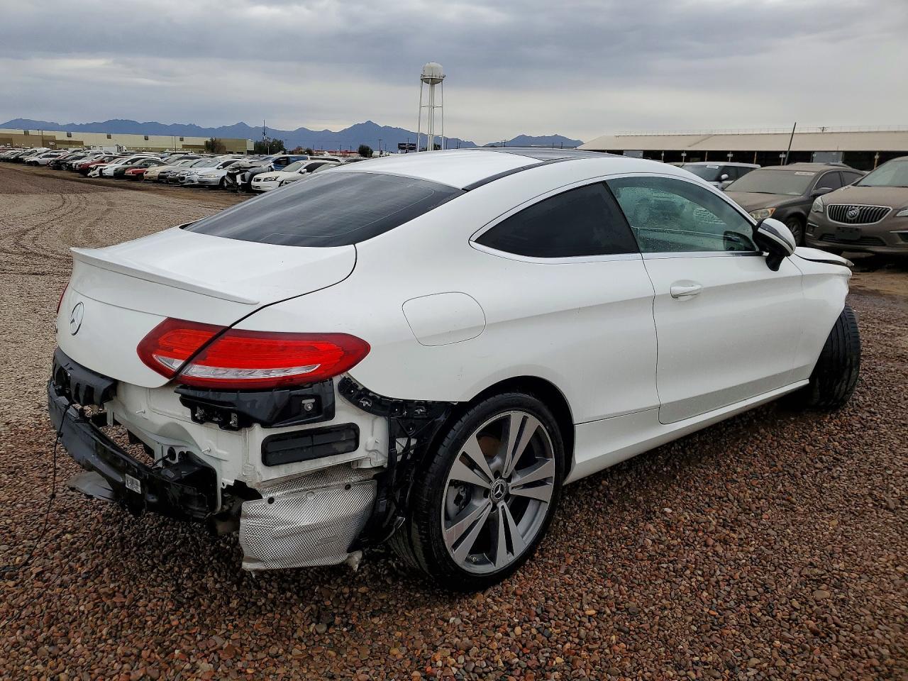 2018 Mercedes-Benz C 300 - zdjęcie 3