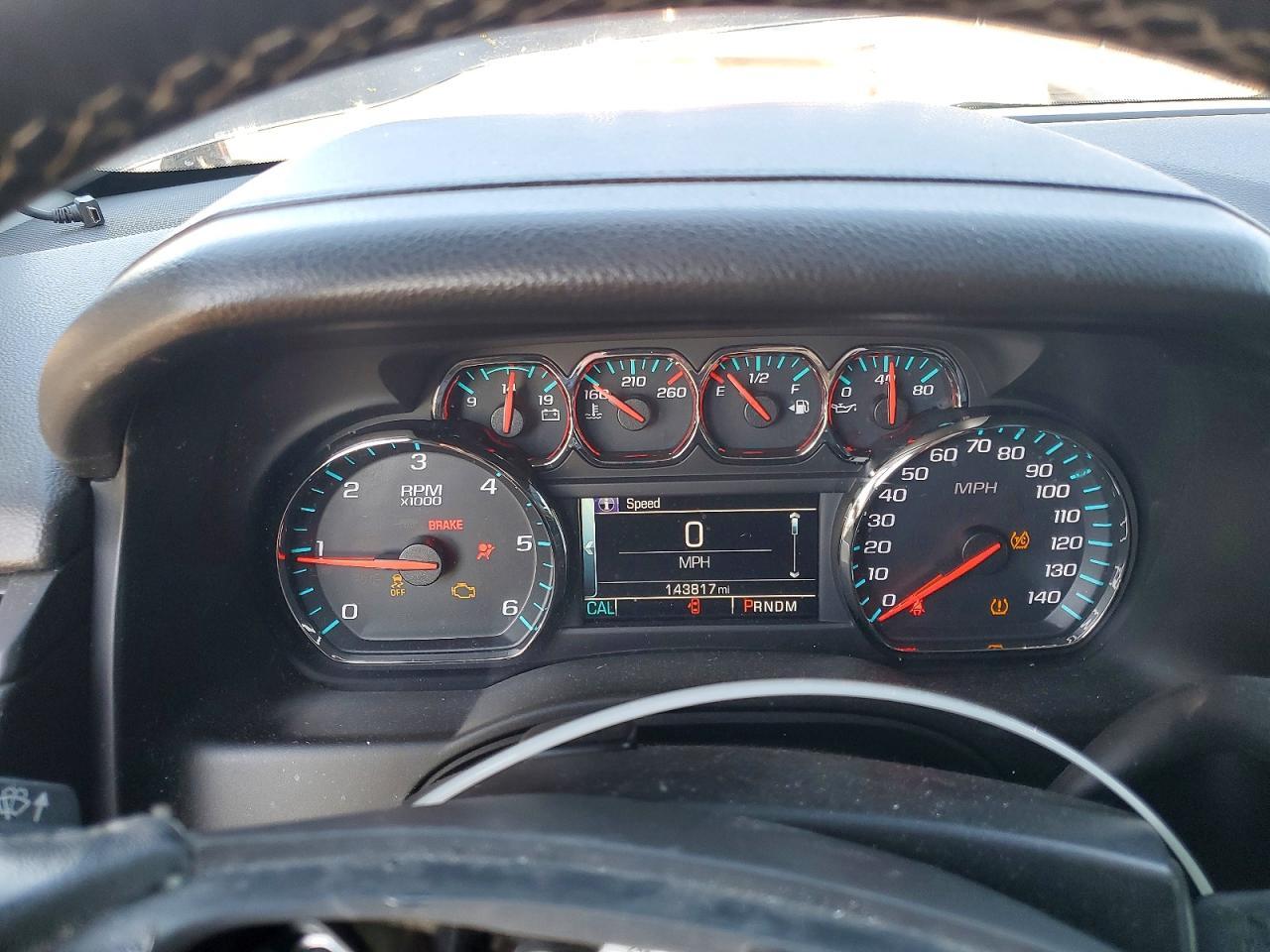 2016 Chevrolet Suburban K1500 Lt - zdjęcie 9