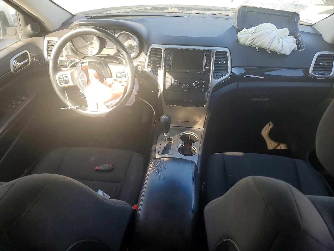 2013 Jeep Grand Cherokee Laredo - zdjęcie 8