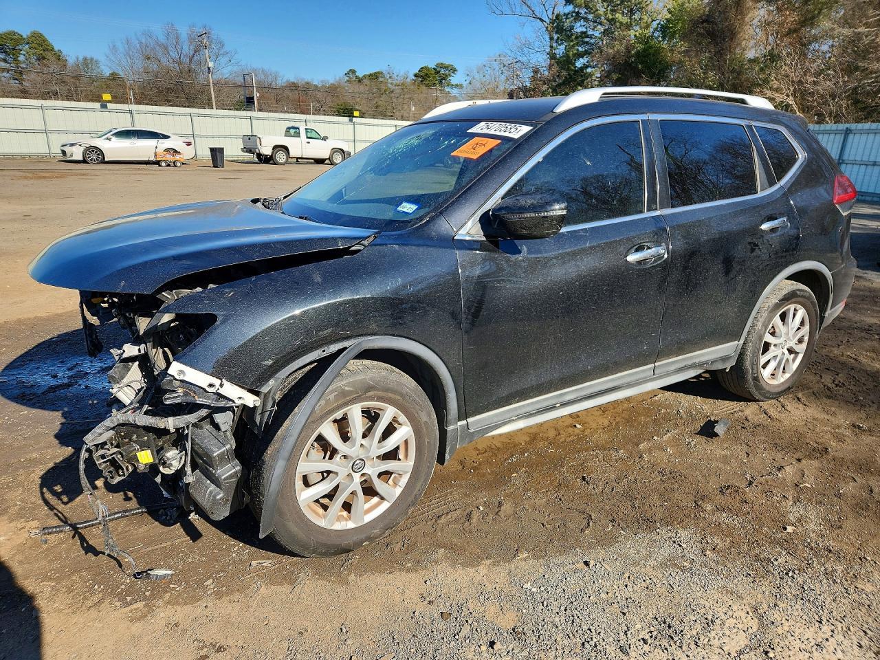 2018 Niss Rogue Sv - zdjęcie główne