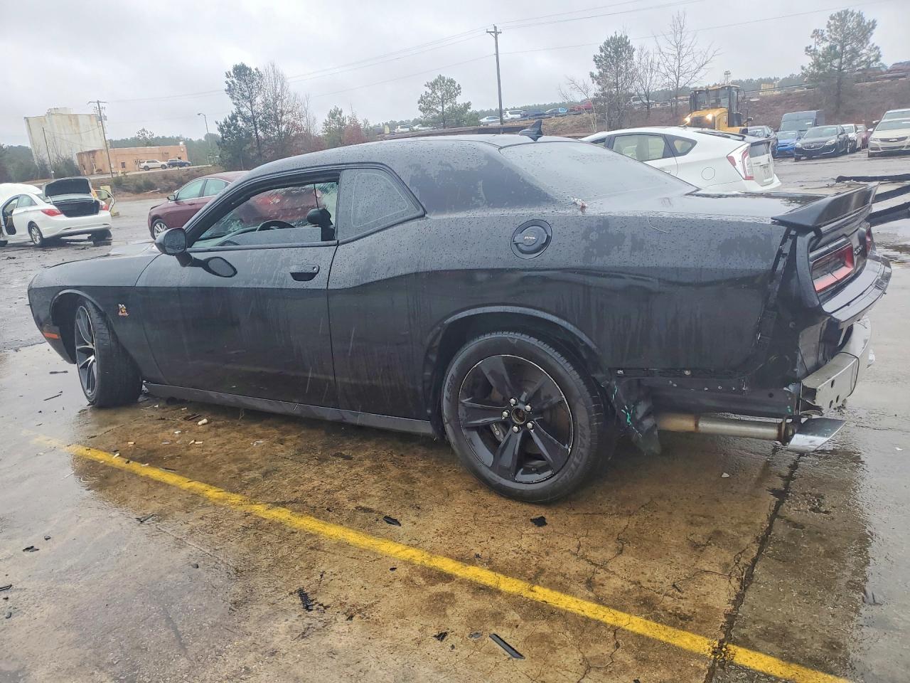 2016 Dodge Challenger R/T Scat Pack - zdjęcie 2