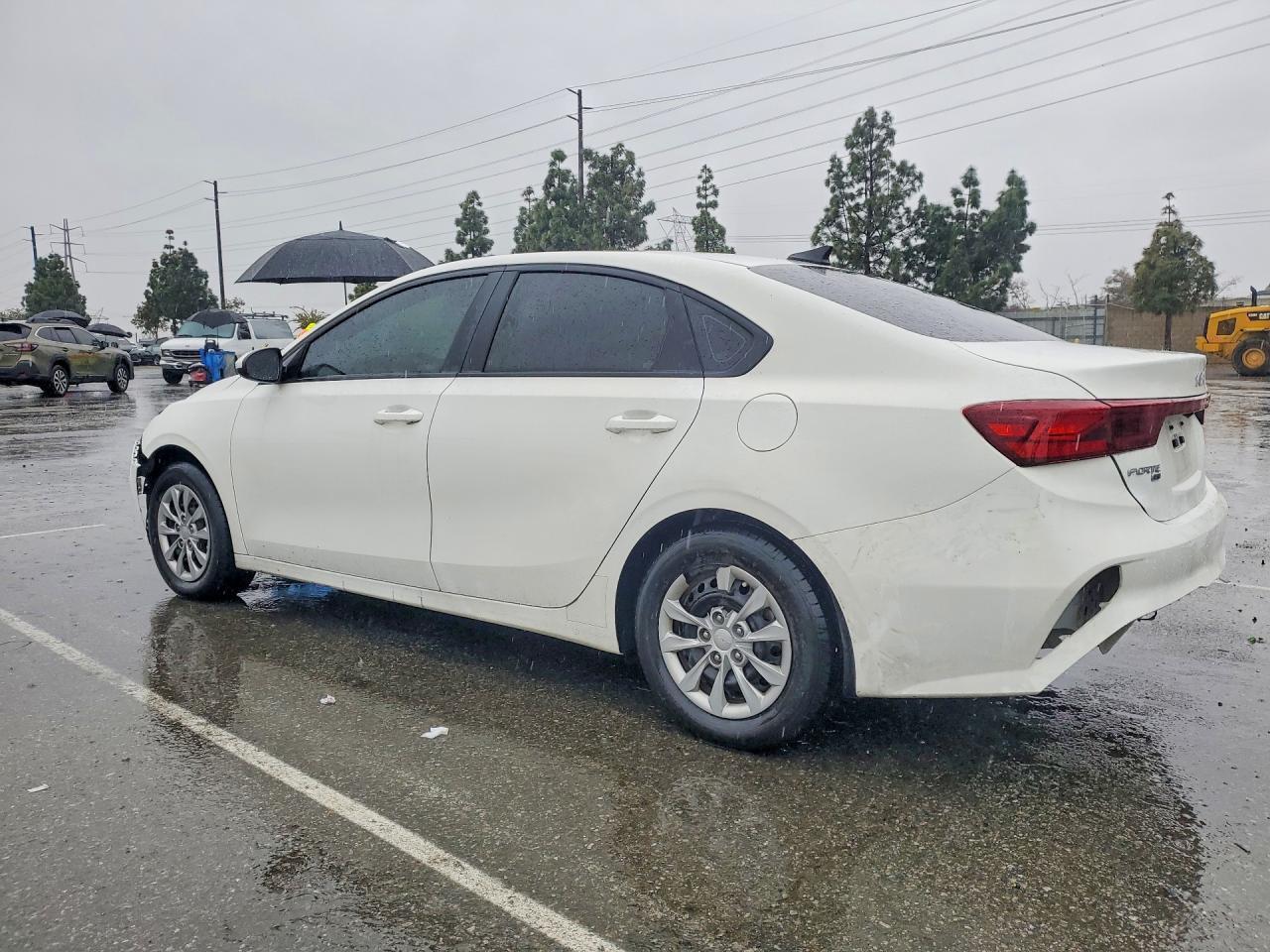 2022 Kia Forte Fe - zdjęcie 2