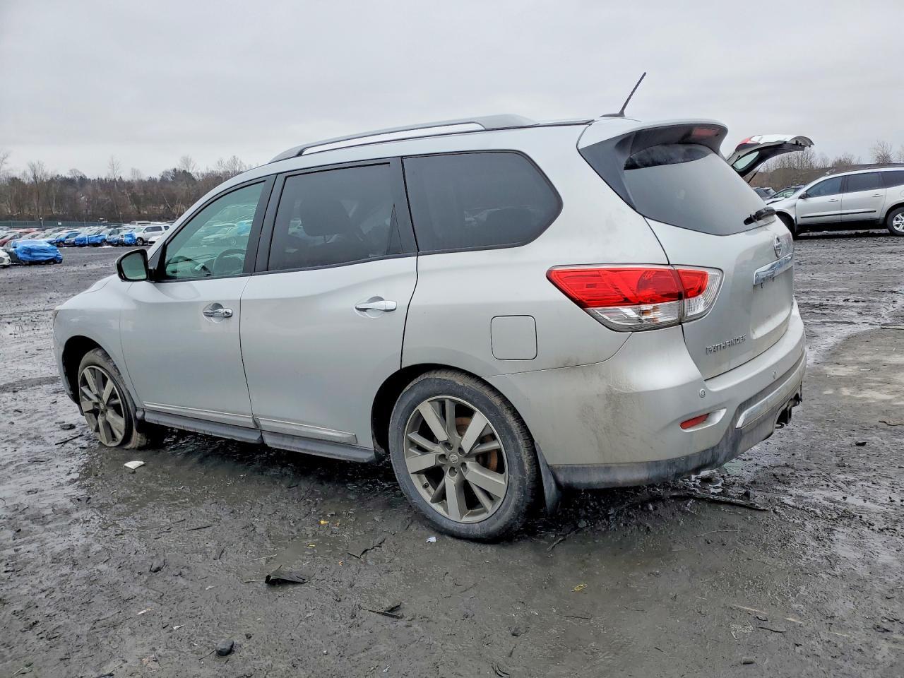 2013 Nissan Pathfinder S - zdjęcie 2