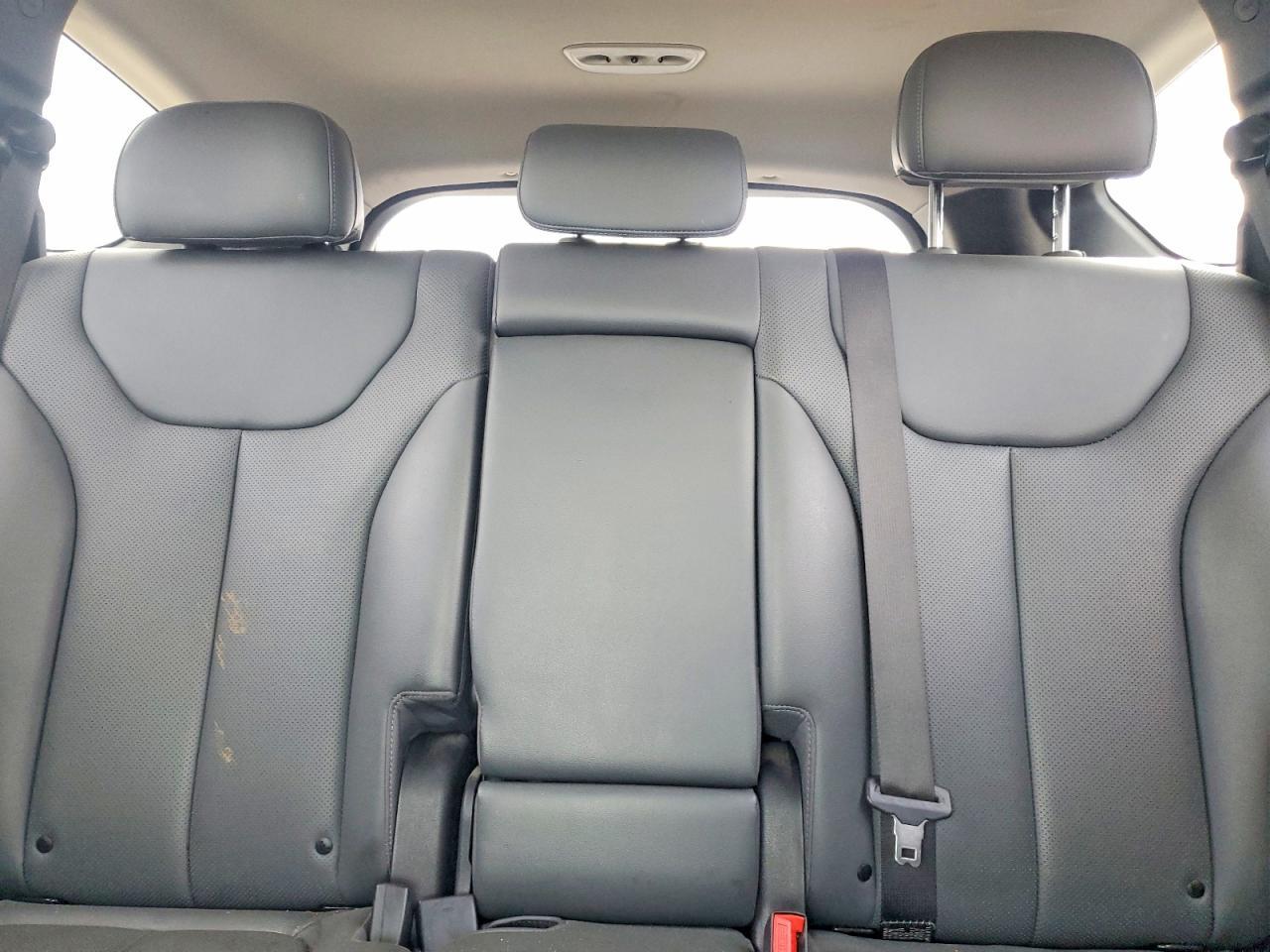 2023 Hyundai Santa Fe - zdjęcie 10