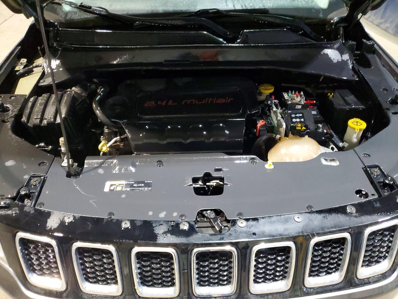 2020 Jeep Compass Limited - zdjęcie 12