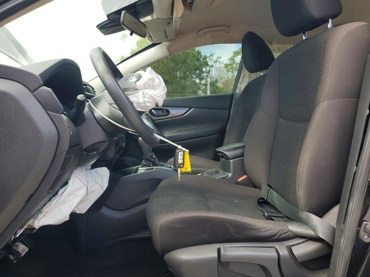 2020 Nissan Rogue Sport S - zdjęcie 7