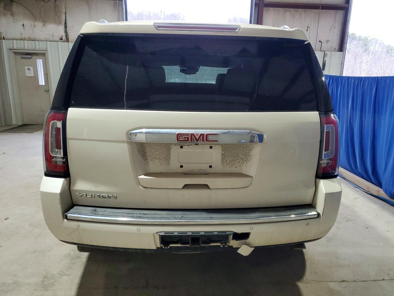 2015 GMC Yukon Denali - zdjęcie 6