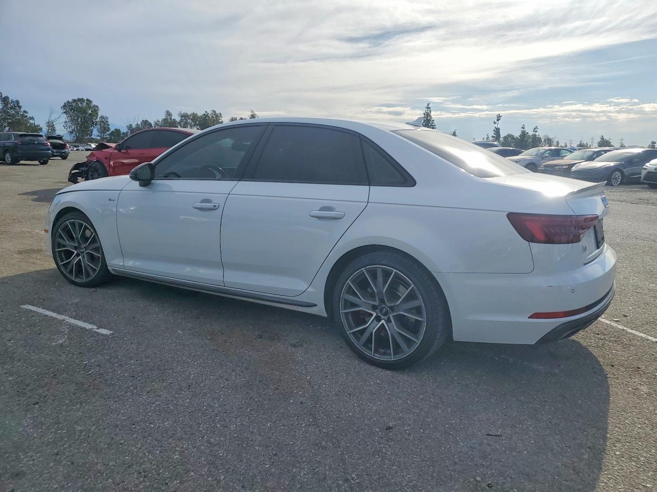 2019 Audi A4 Premium Plus - zdjęcie 2