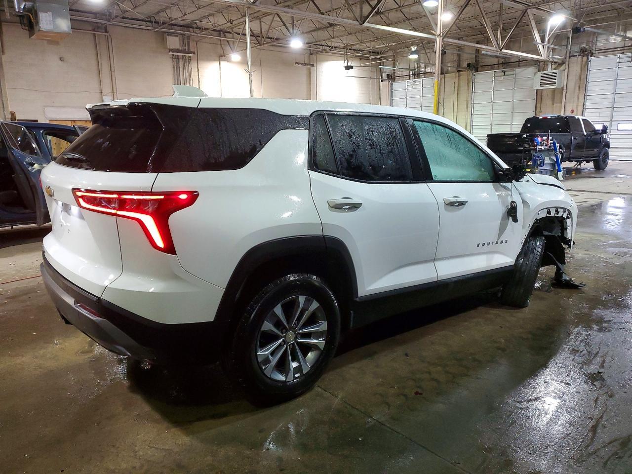 2025 Chevrolet Equinox Lt - zdjęcie 3