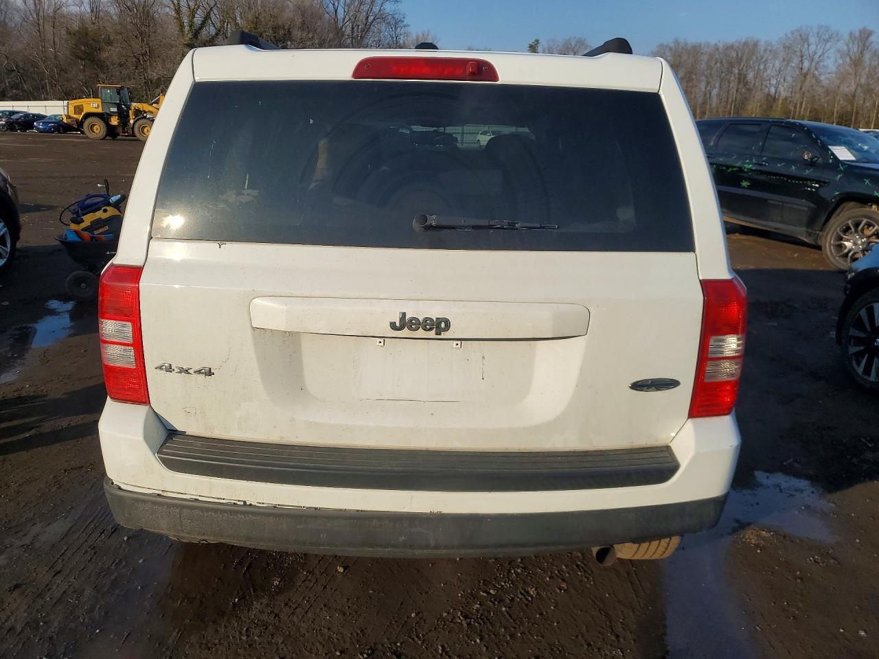 2015 Jeep Patriot Latitude - zdjęcie 6