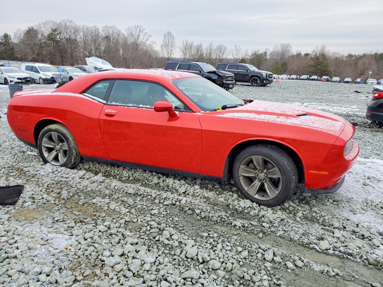 2020 Dodge Challenger Sxt - zdjęcie 4