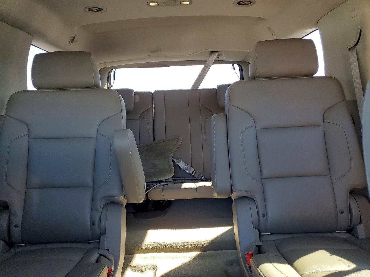 2016 Chevrolet Tahoe K1500 Lt - zdjęcie 10