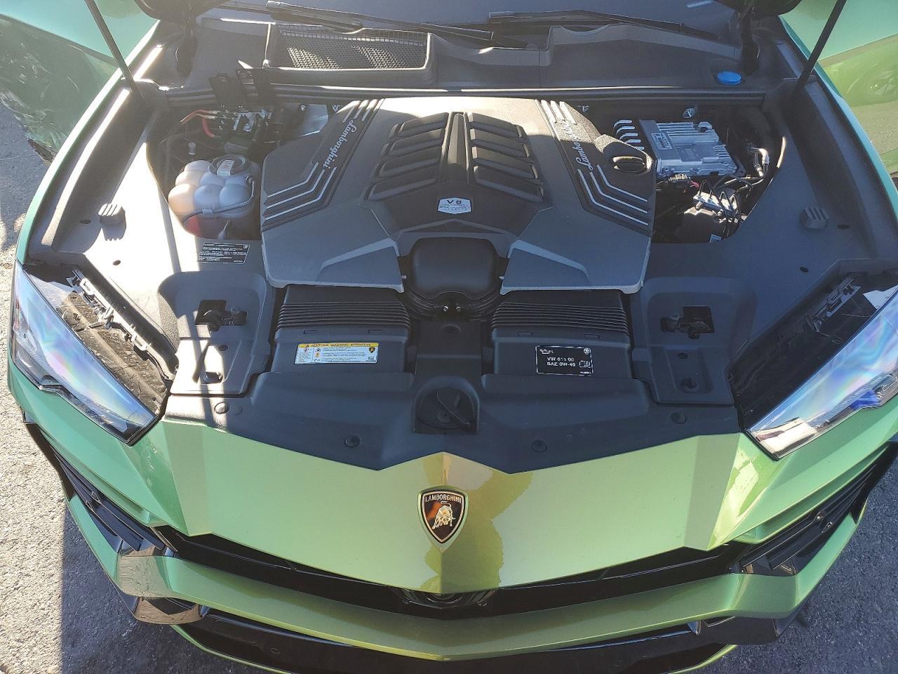 2022 Lamborghini Urus - zdjęcie 11