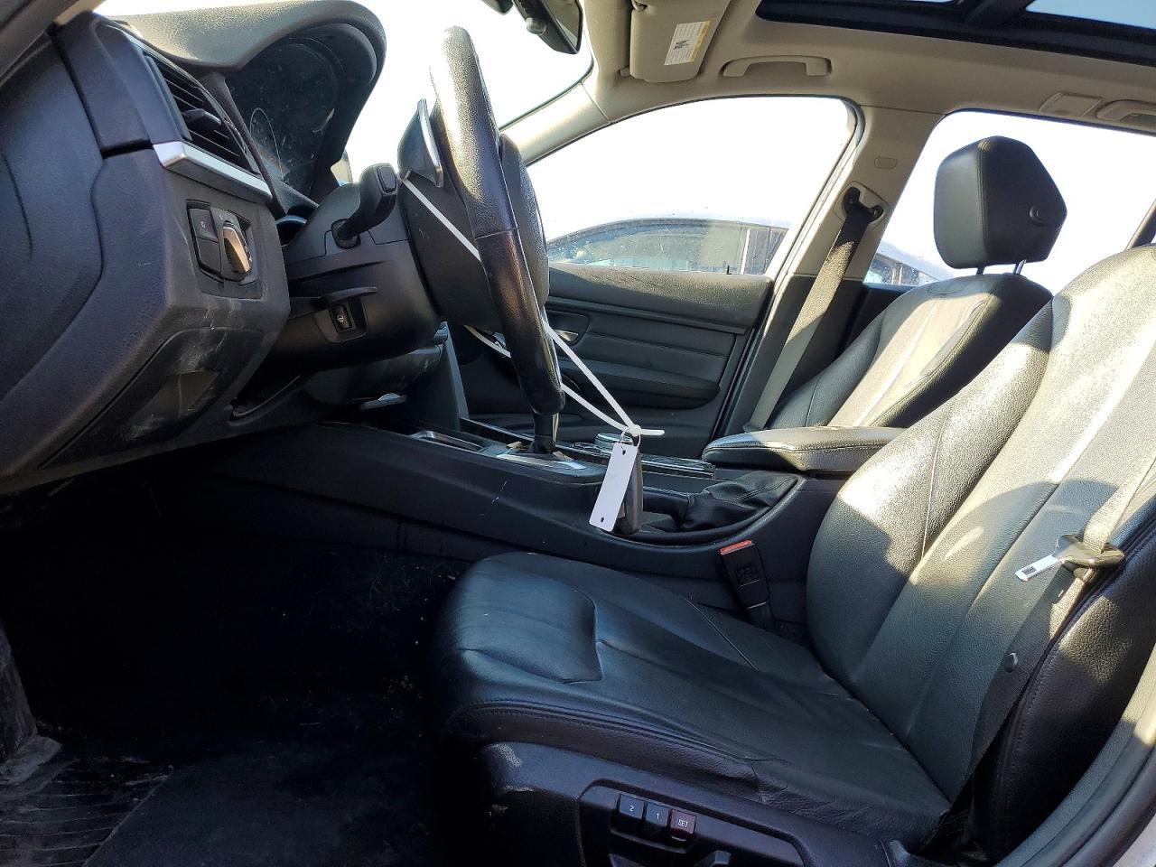 2015 BMW 328 Xi - zdjęcie 7