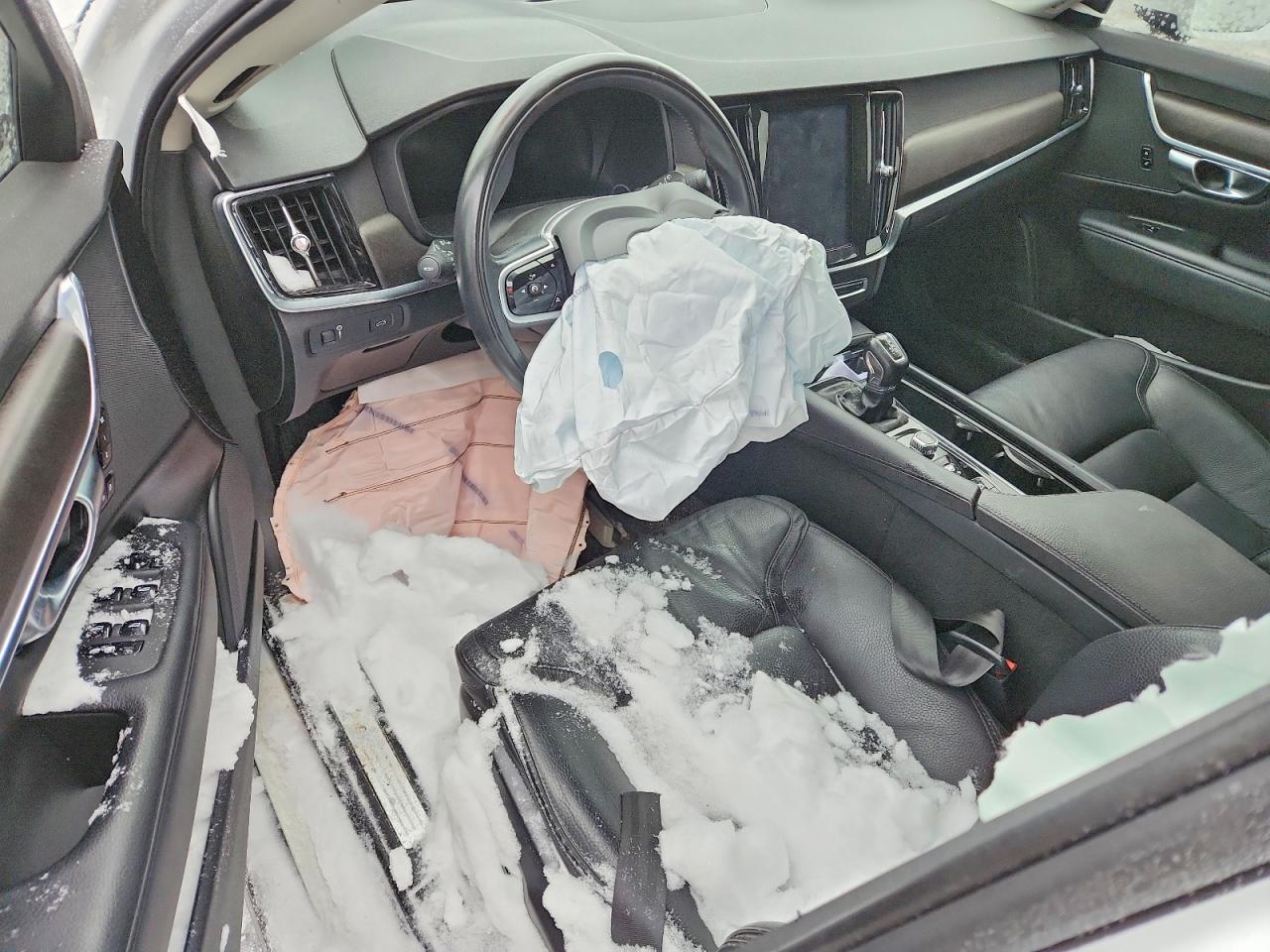 2019 Volvo V90 Cross Country T5 Momentum - zdjęcie 8