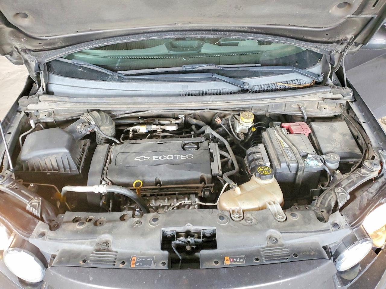 2014 Chevrolet Sonic Ls - zdjęcie 11