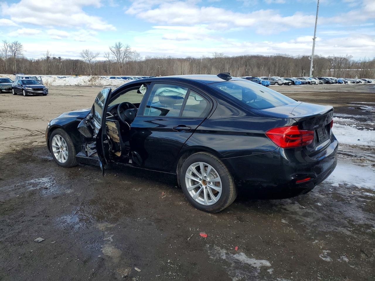 2018 BMW 320 Xi - zdjęcie 2