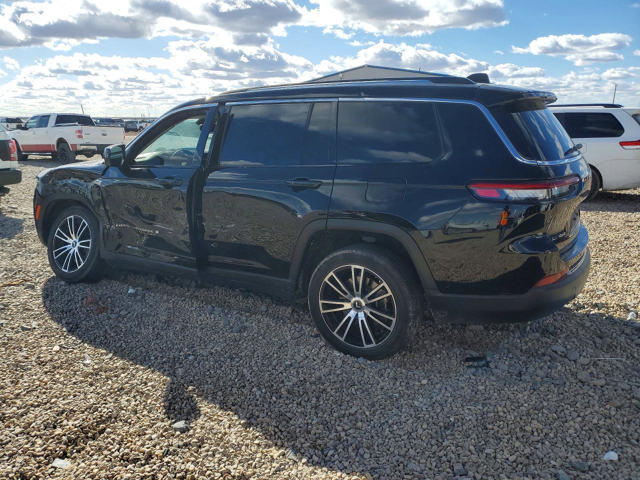 2023 Jeep Grand Cherokee L Laredo - zdjęcie 2