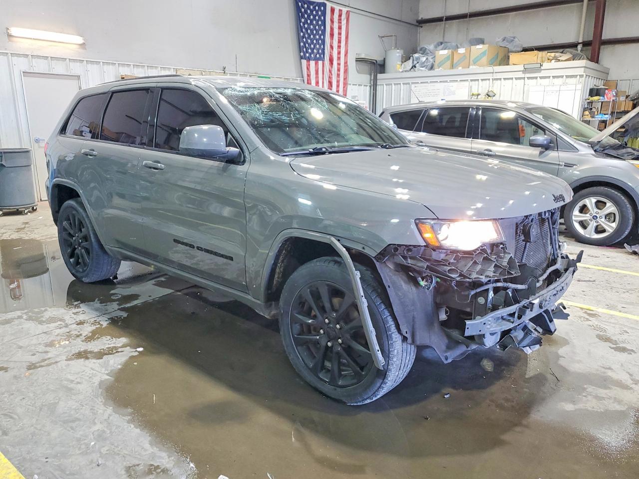 2019 Jeep Grand Cherokee Laredo - zdjęcie 4