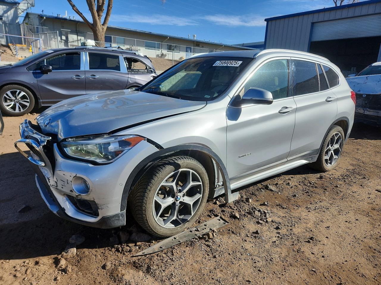 2017 BMW X1 xDrive28I - zdjęcie główne