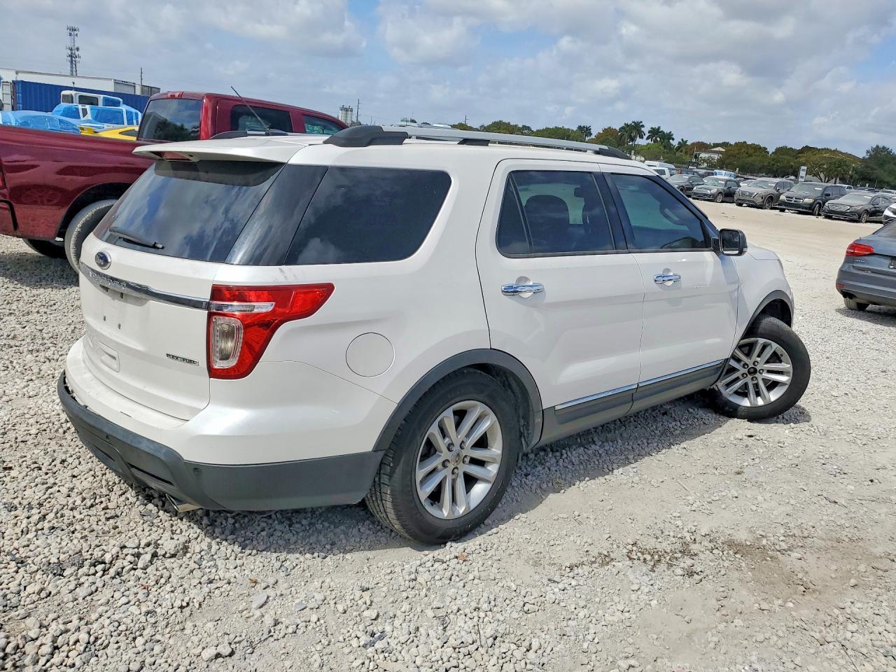 2013 Ford Explorer Xlt - zdjęcie 3