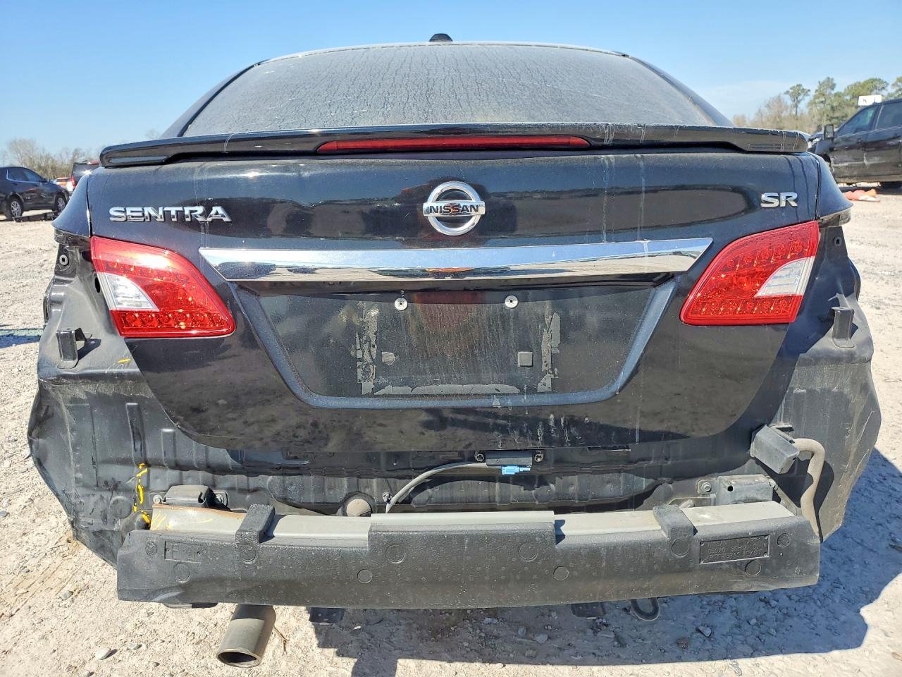 2015 Nissan Sentra S - zdjęcie 6