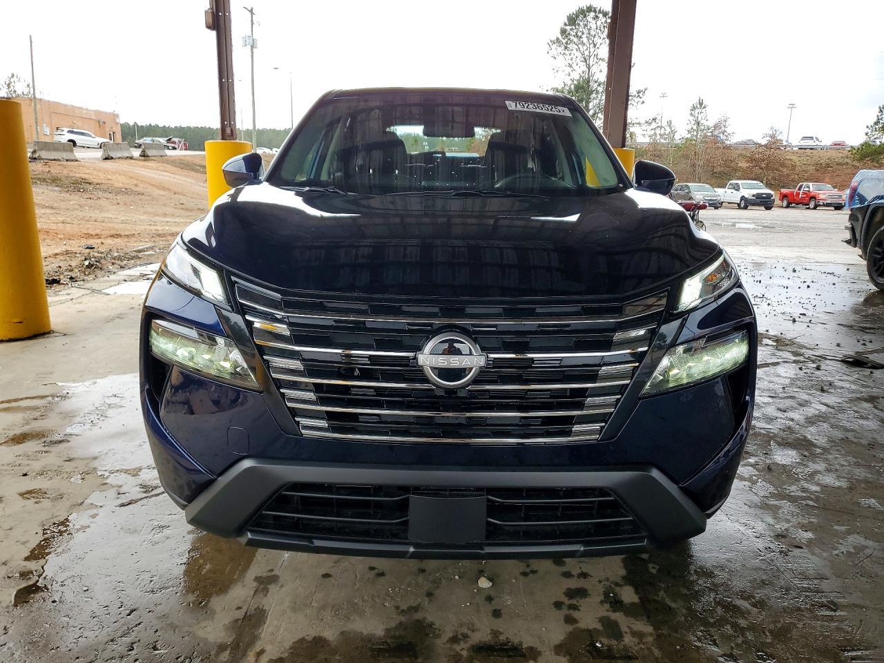 2025 Nissan Rogue Sv - zdjęcie 5