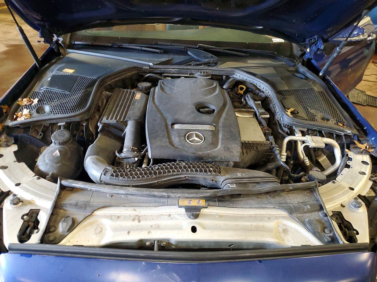 2017 Mercedes-Benz C 300 4Matic - zdjęcie 11