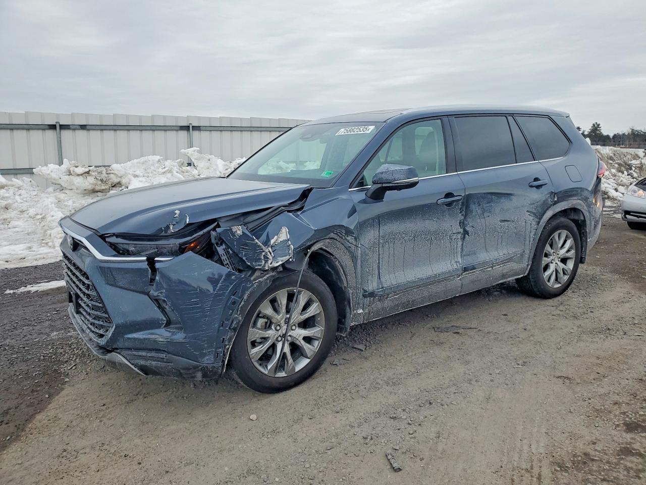 2025 Toyota Grand Highlander Le - zdjęcie główne