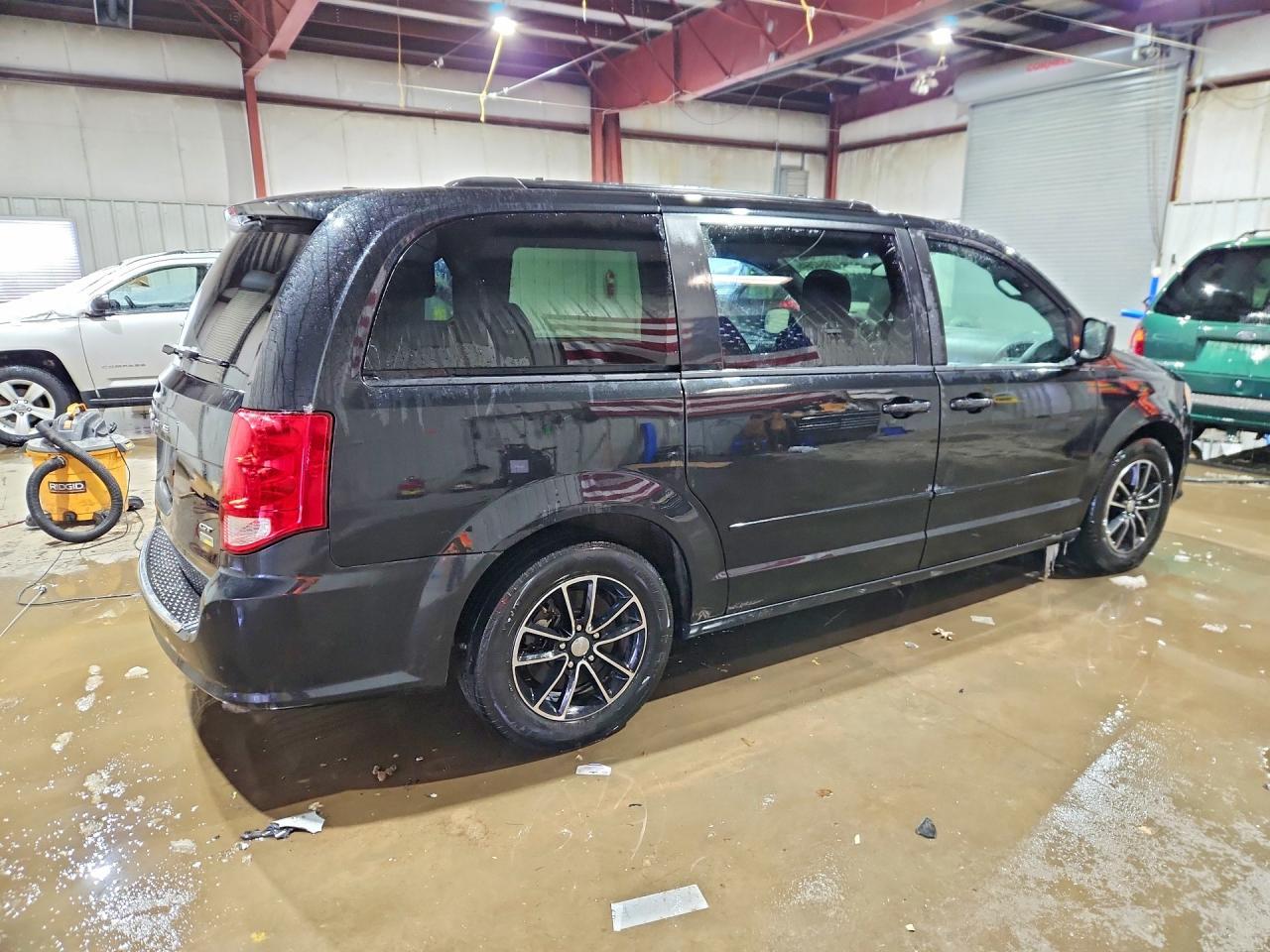 2017 Dodge Grand Caravan Gt - zdjęcie 3