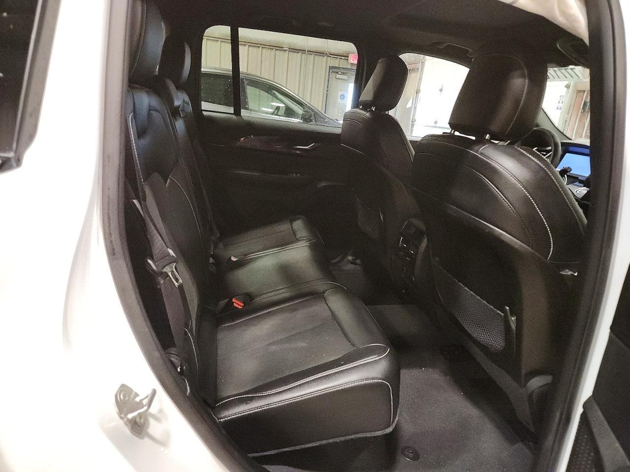 2023 Jeep Grand Cherokee Laredo - zdjęcie 10