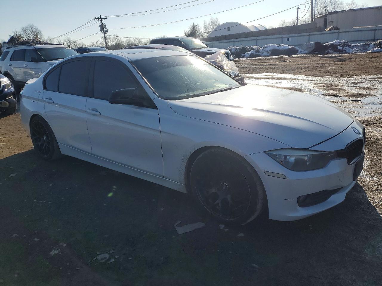 2014 BMW 320 I xDrive - zdjęcie 4
