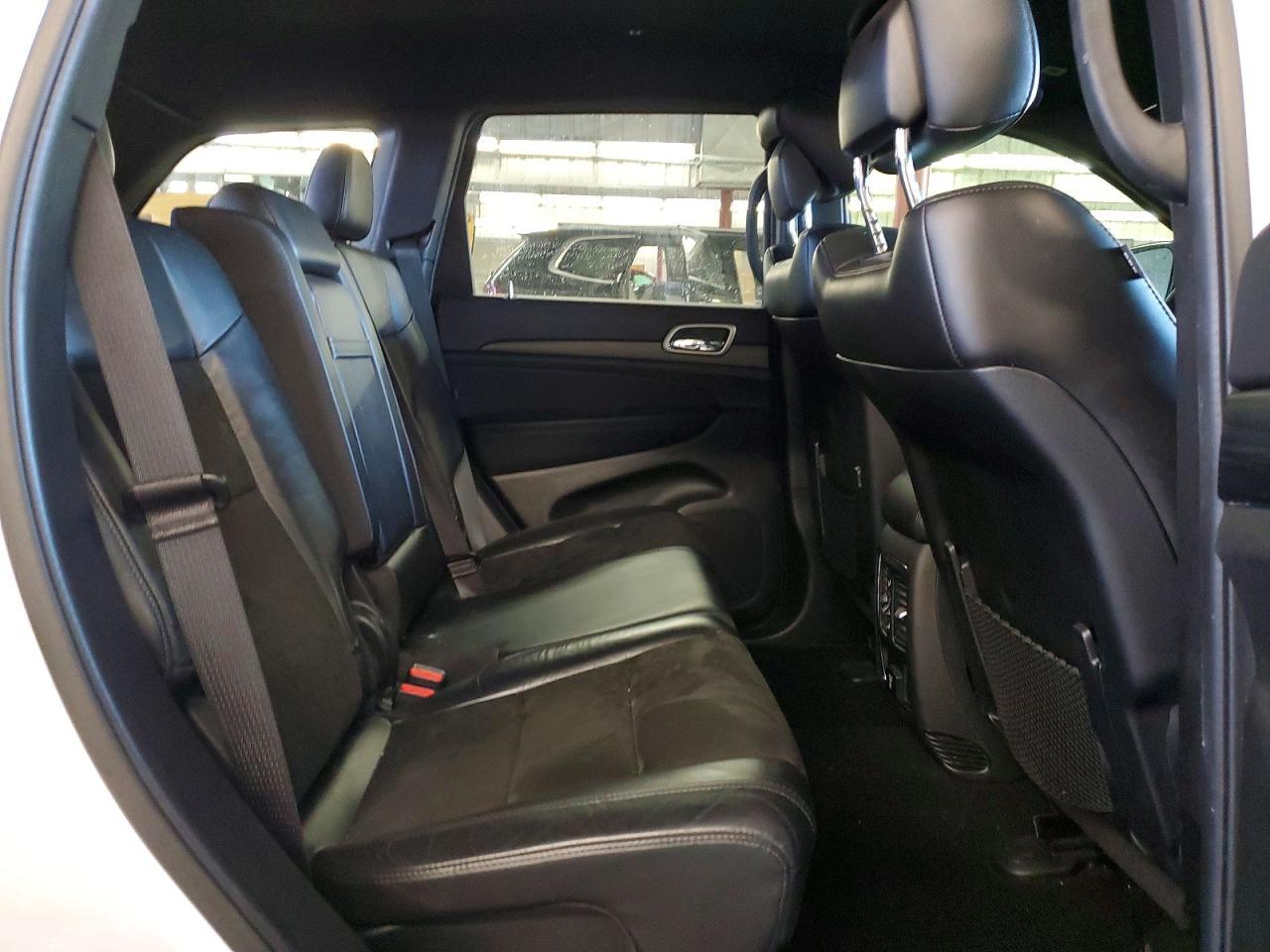 2021 Jeep Grand Cherokee Laredo - zdjęcie 11