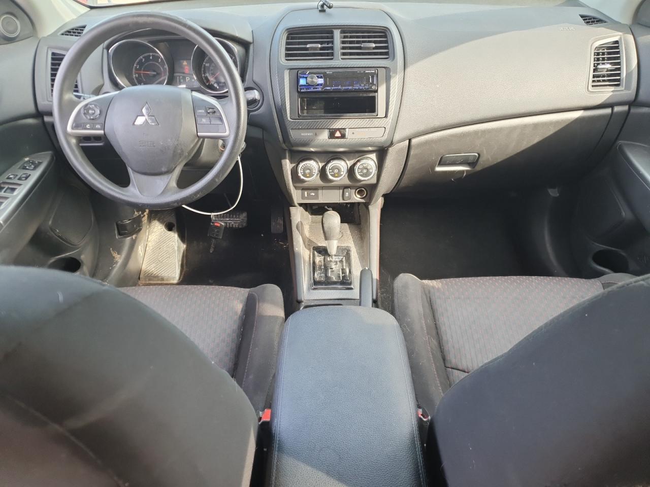 2019 Mitsubishi Outlander Sport Es - zdjęcie 8