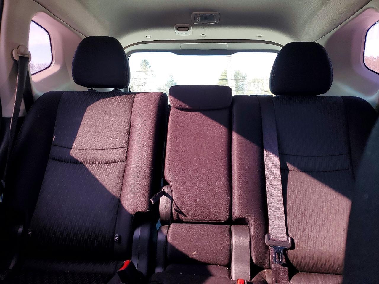 2018 Nissan Rogue S - zdjęcie 10