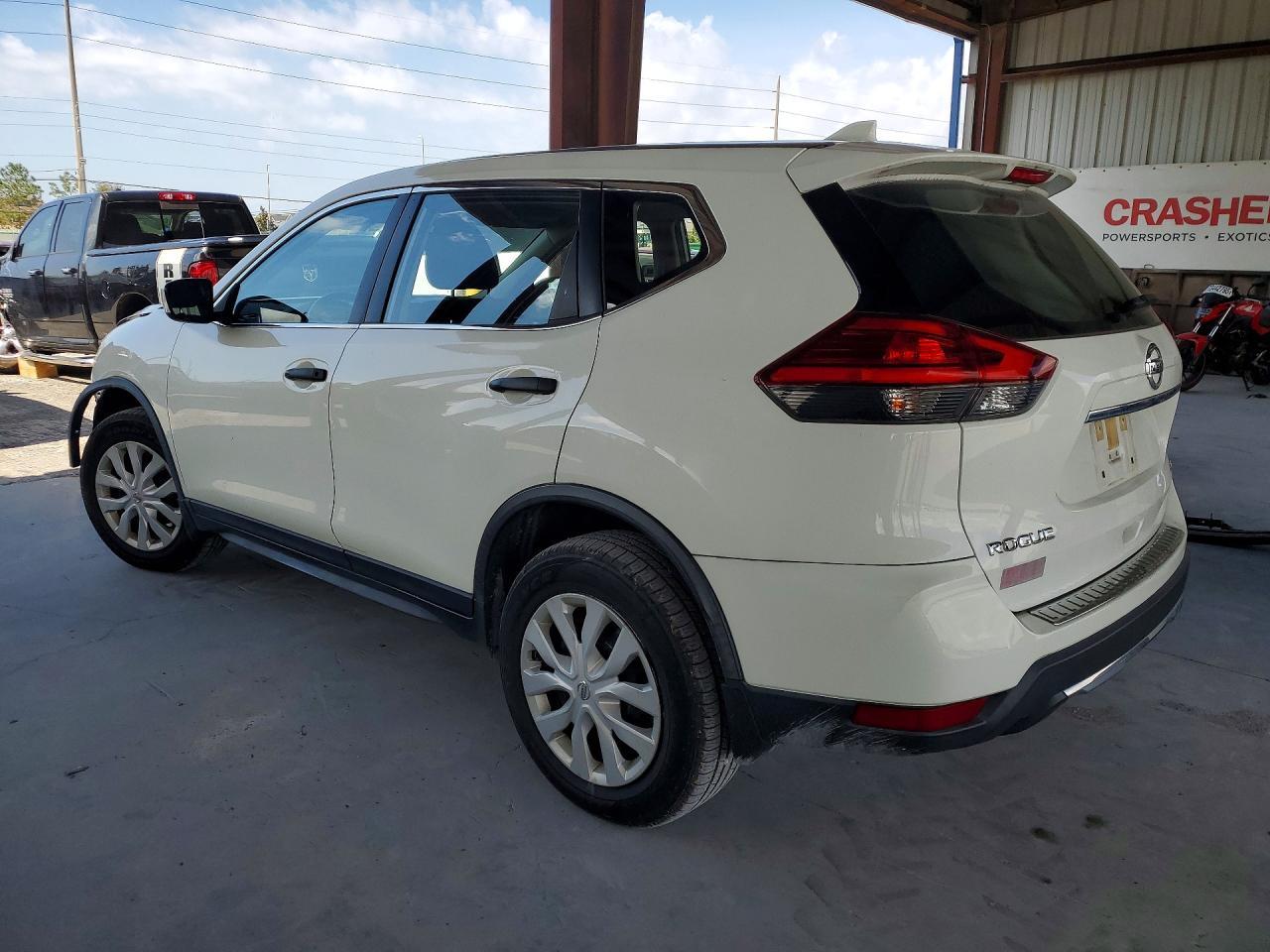2017 Nissan Rogue S - zdjęcie 2