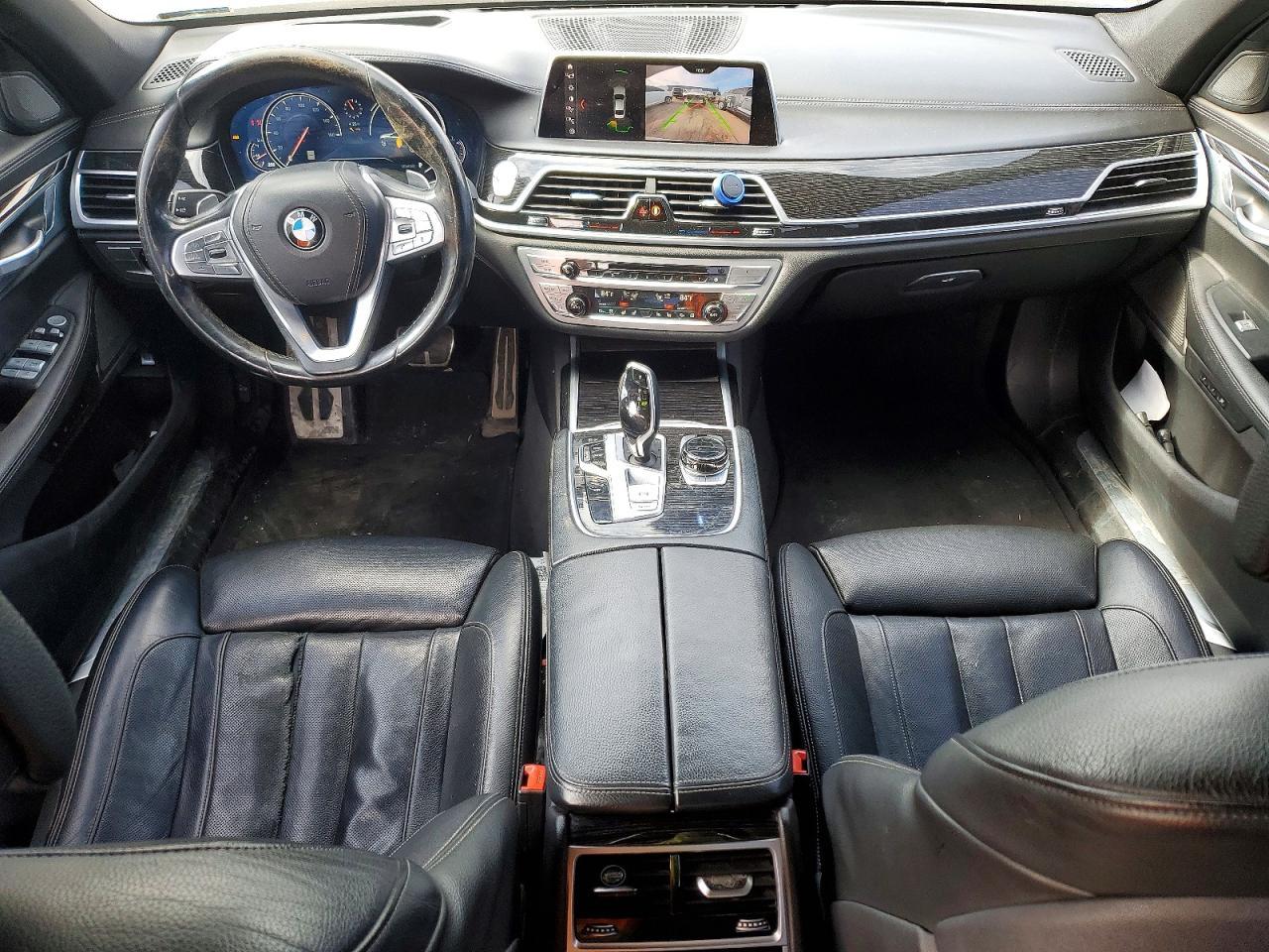 2019 BMW 740 I - zdjęcie 8