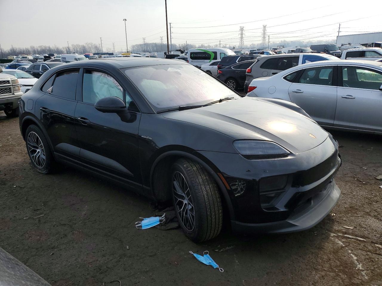 2025 Porsche Macan 4S - zdjęcie 4
