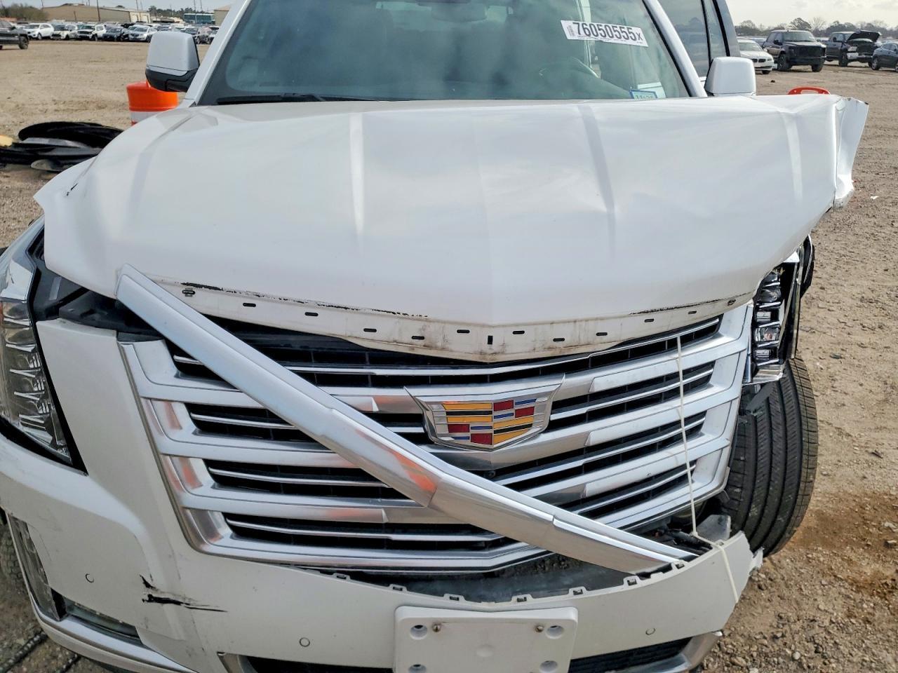 2019 Cadillac Escalade Platinum - zdjęcie 12