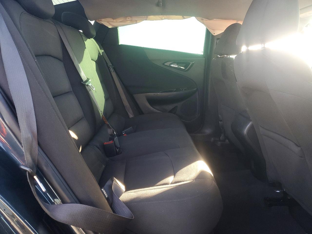 2020 Chevrolet Malibu Ls - zdjęcie 10