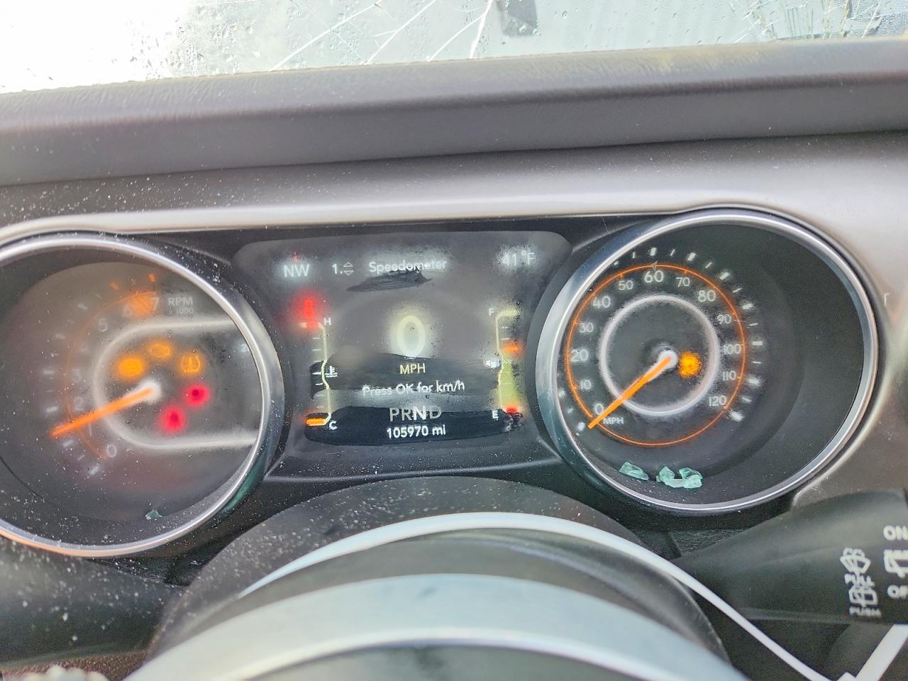 2020 Jeep Wrangler Unlimited Sahara - zdjęcie 9