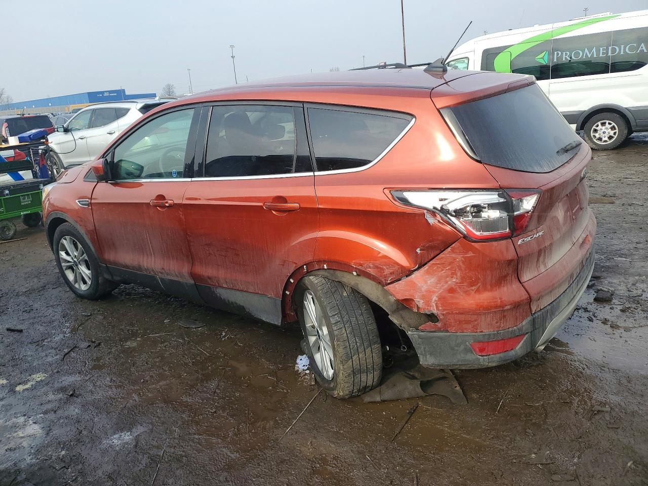 2019 Ford Escape - zdjęcie 2