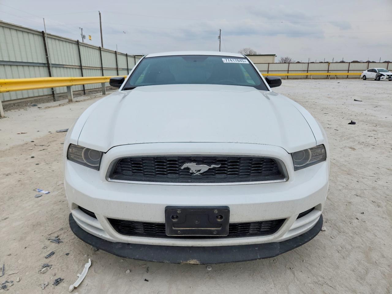 2014 Ford Mustang - zdjęcie 5