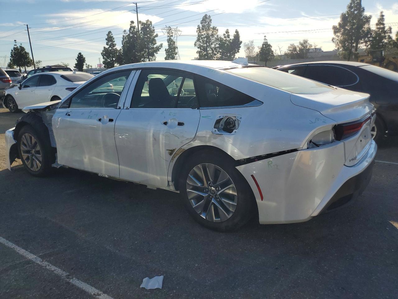 2023 Toyota Mirai Xle - zdjęcie 2