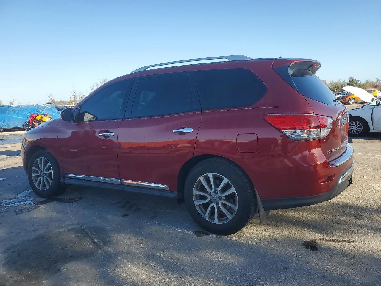 2015 Nissan Pathfinder S - zdjęcie 2