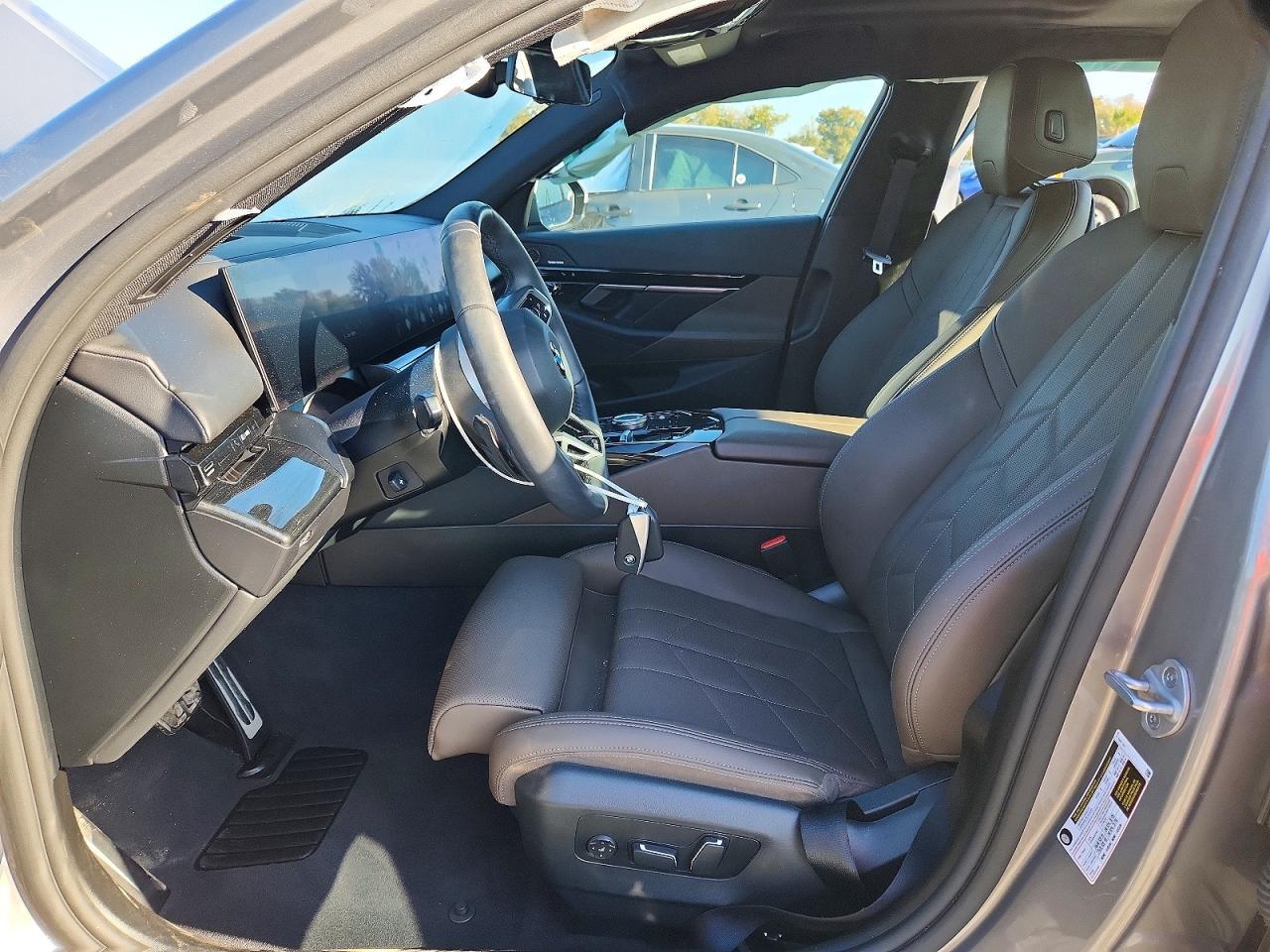 2025 BMW 530 I - zdjęcie 7