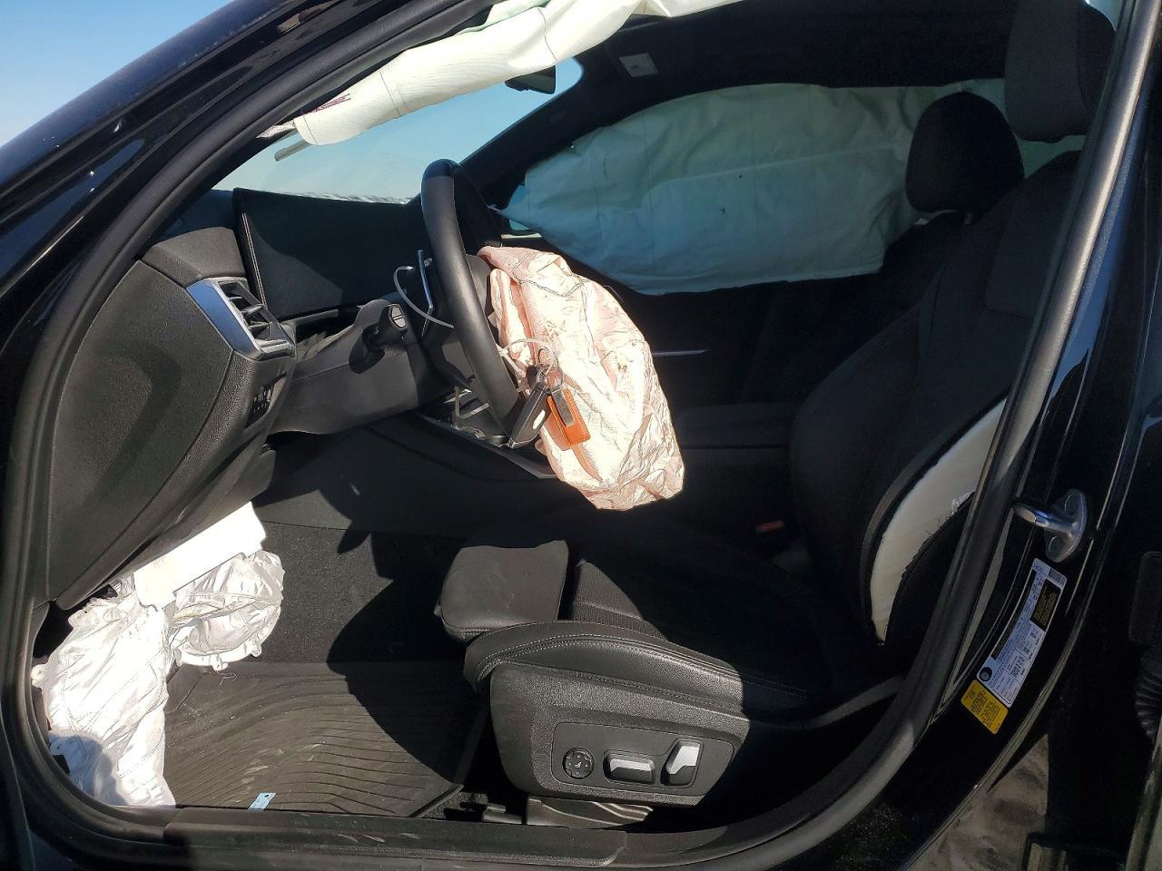 2023 BMW 330I - zdjęcie 7