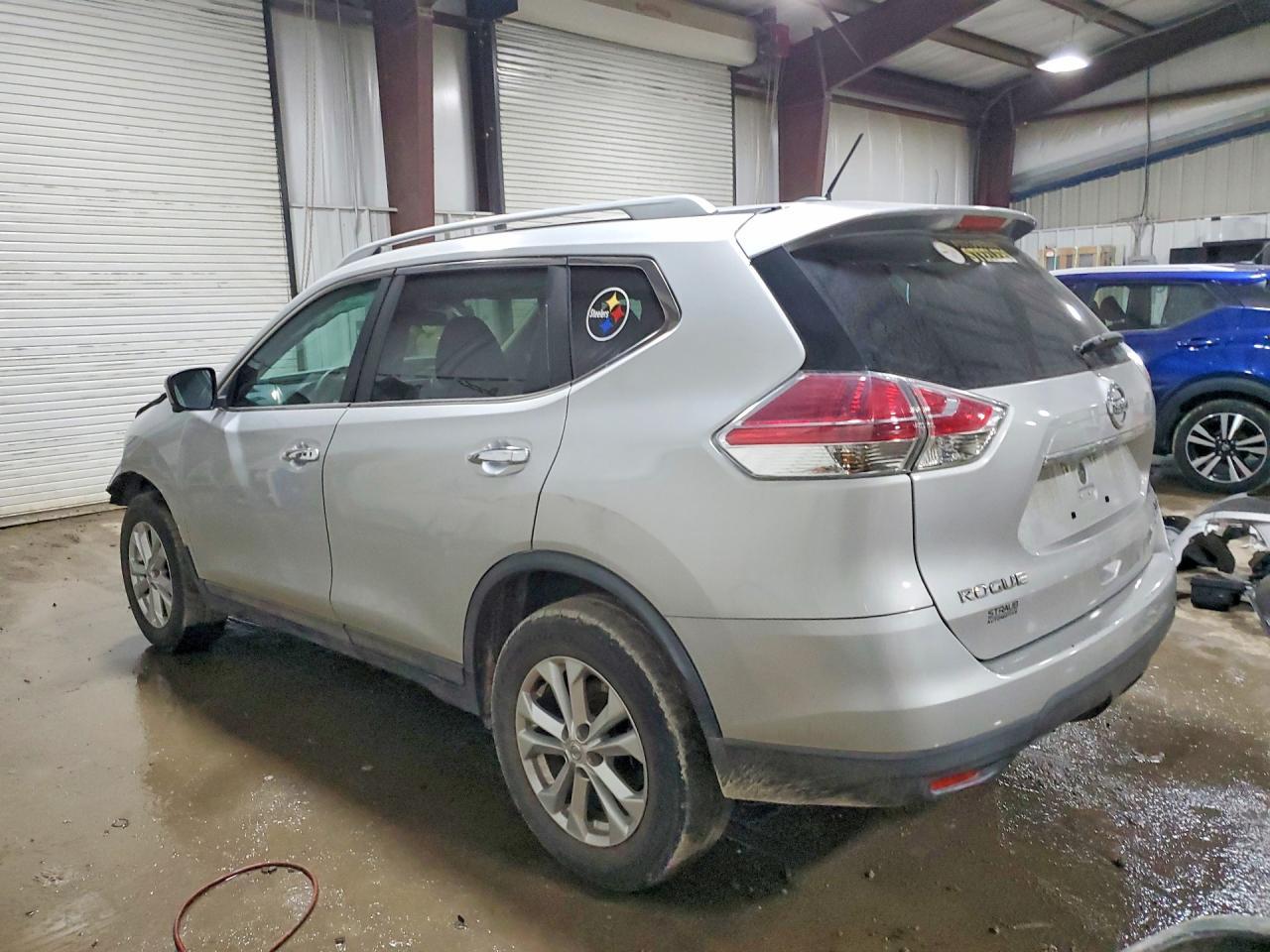 2016 Nissan Rogue Sv - zdjęcie 2