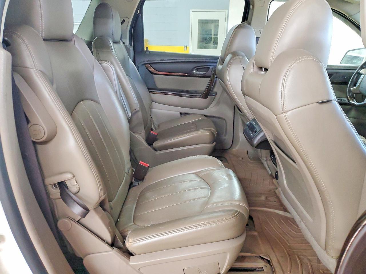 2014 GMC Acadia Denali - zdjęcie 11